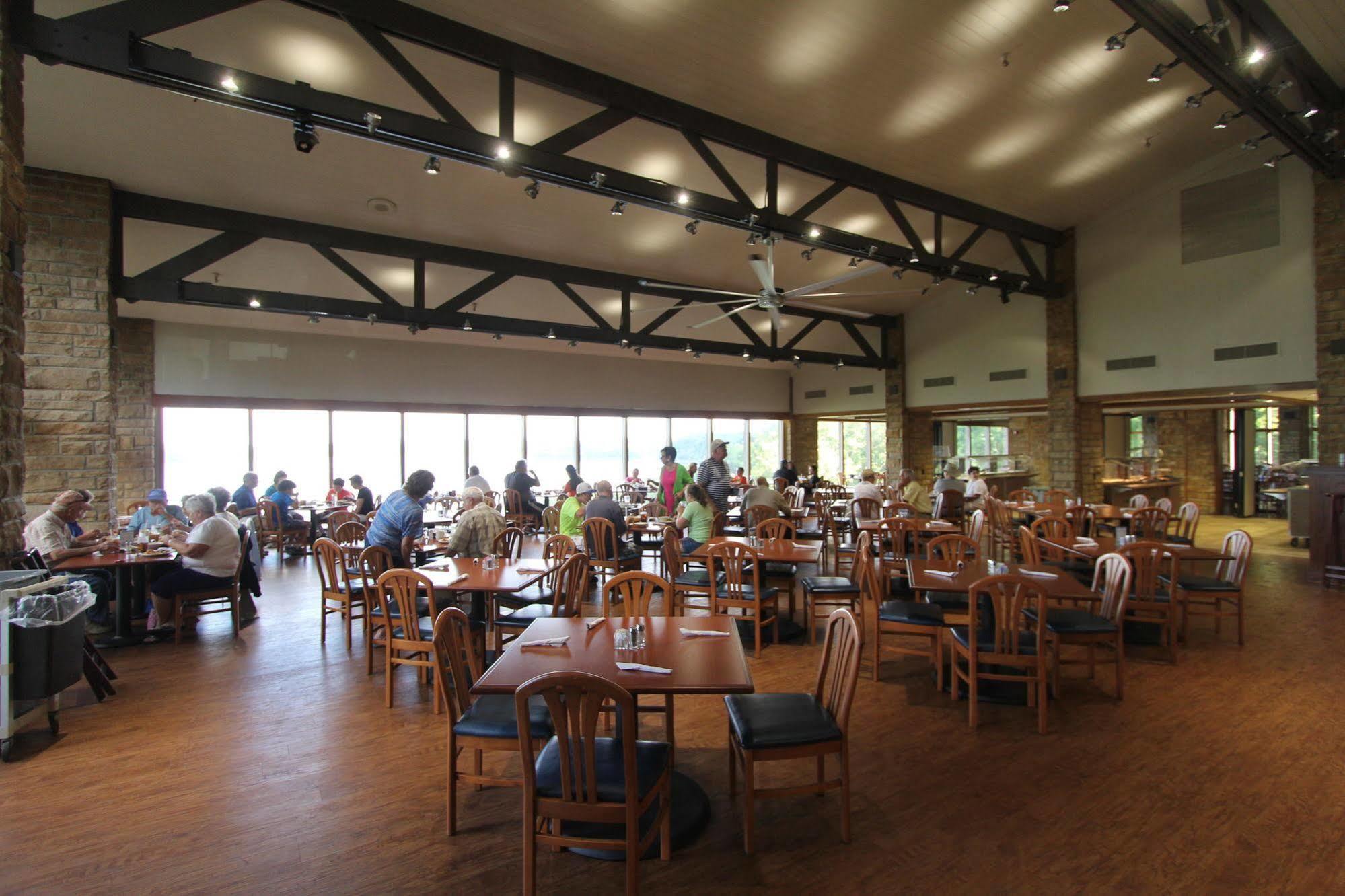 Lake Cumberland State Resort Park Jamestown エクステリア 写真