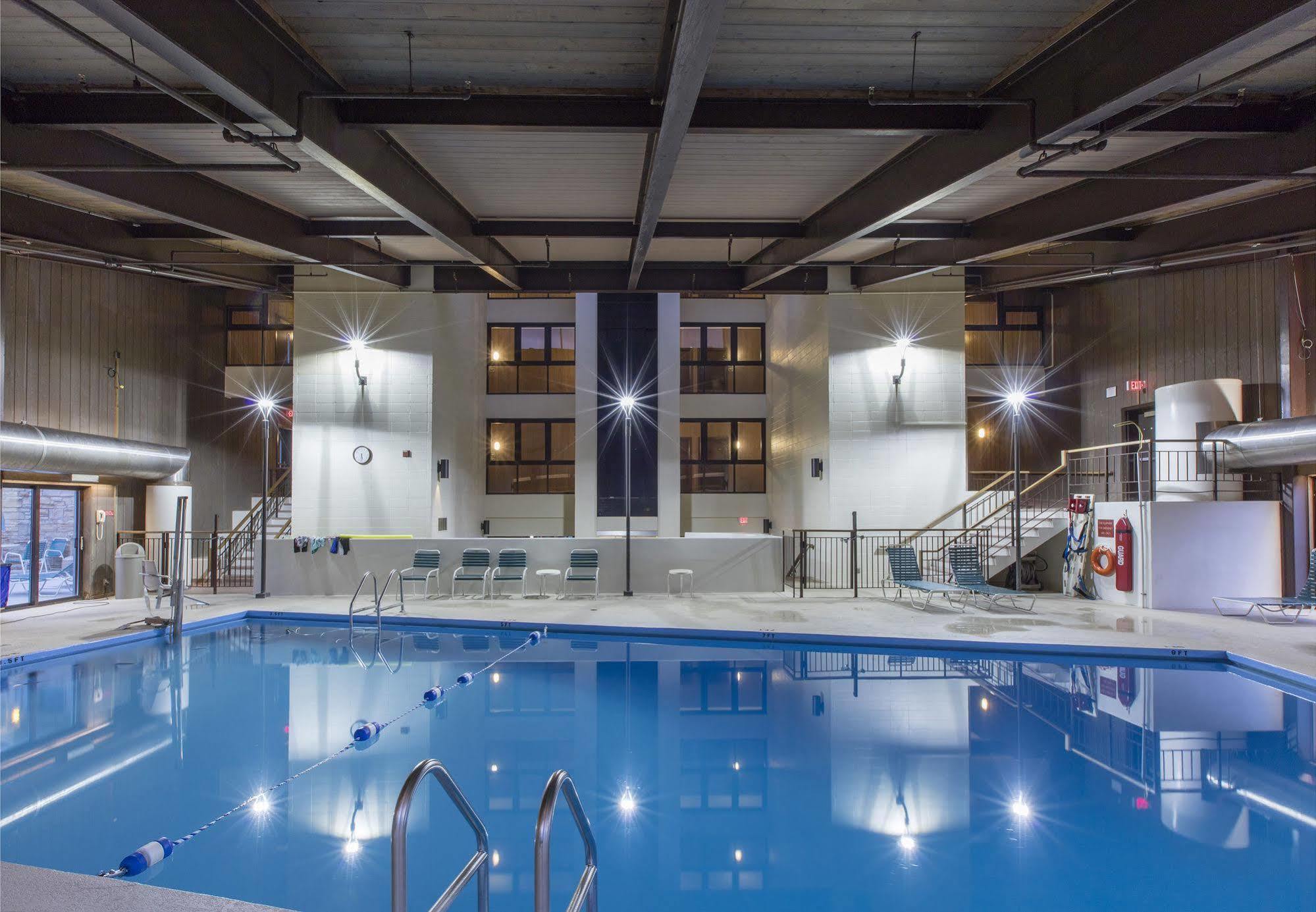 Lake Cumberland State Resort Park Jamestown エクステリア 写真