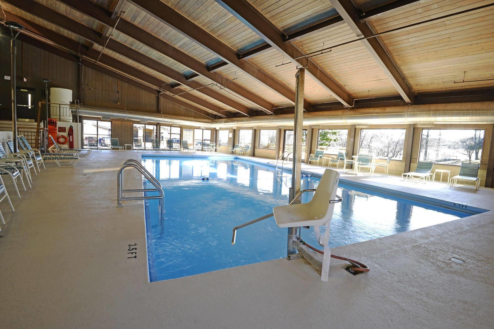 Lake Cumberland State Resort Park Jamestown エクステリア 写真