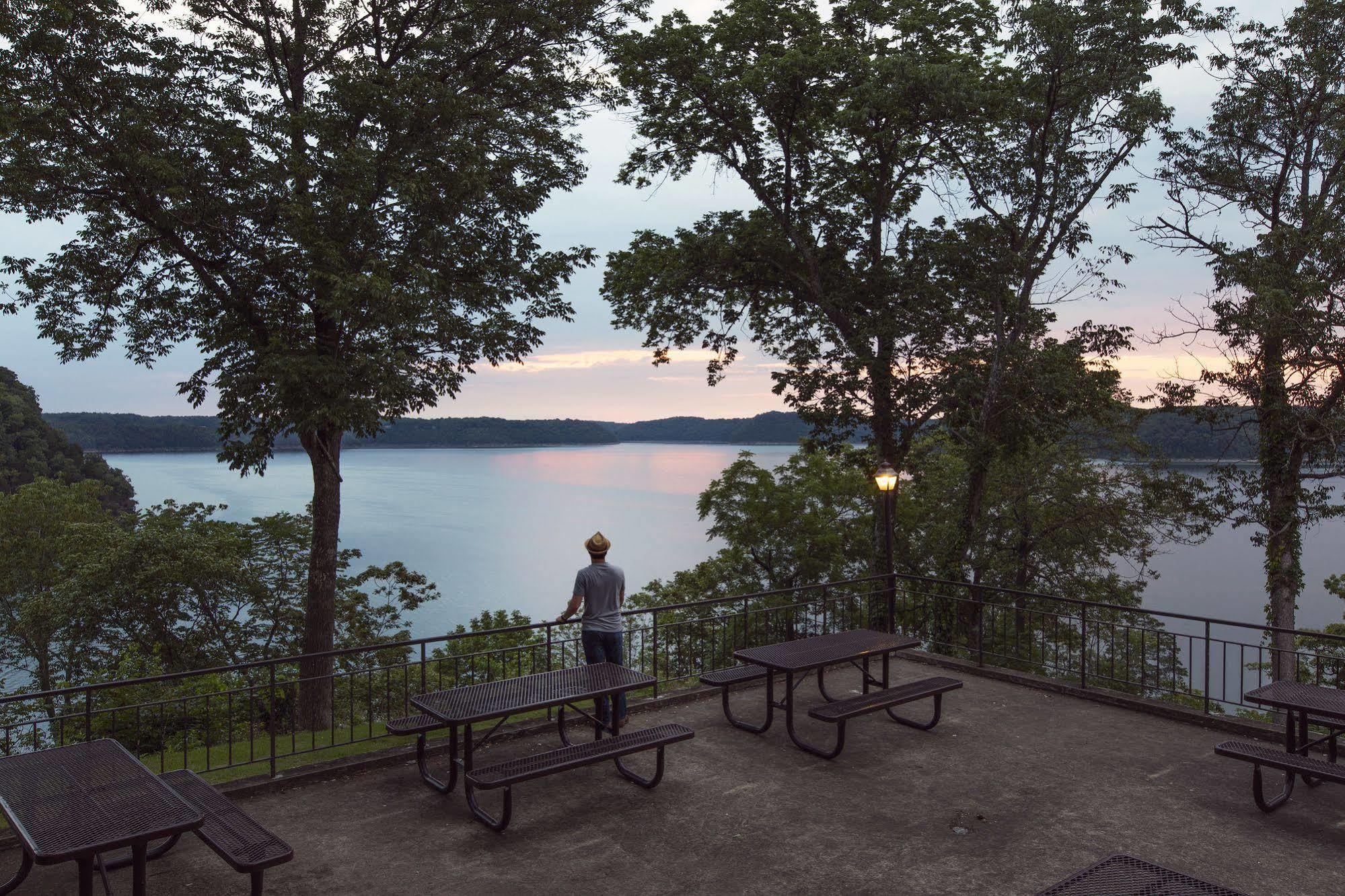 Lake Cumberland State Resort Park Jamestown エクステリア 写真